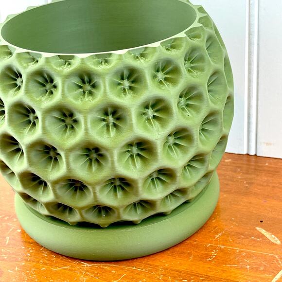 Modern Geometric Planter with Drainage Tray, Starry Planter Pot - Picture 5 of 10